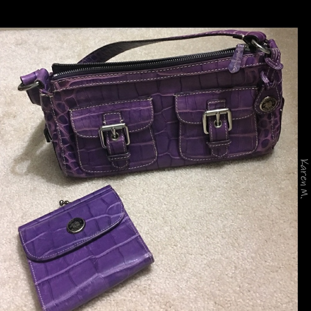 Dooney & Bourke purse and wallet